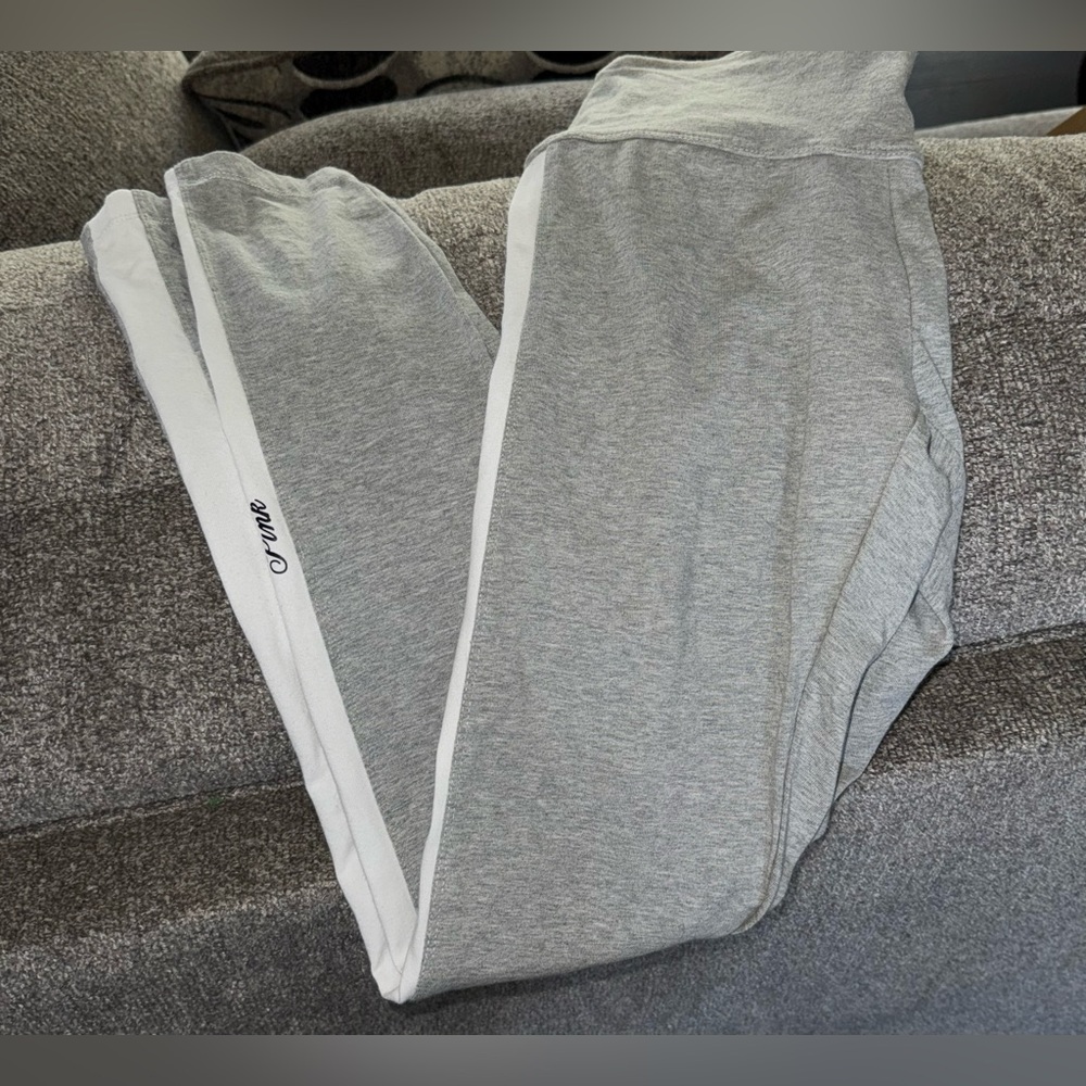 NWOT VS leggings